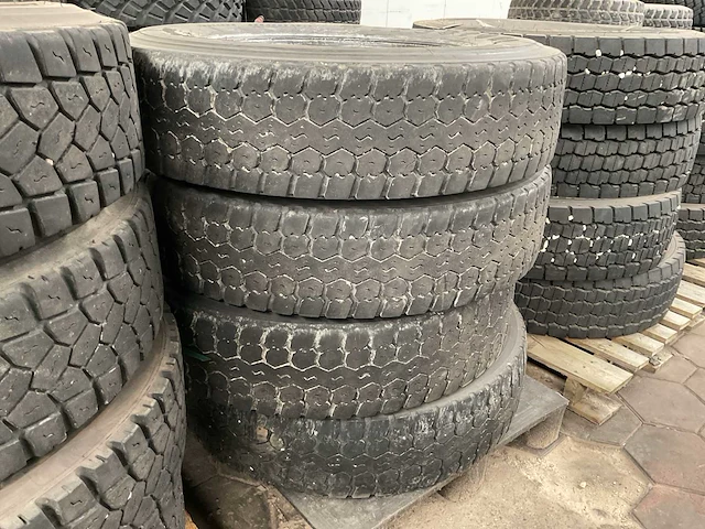 Firestone band (4x) - afbeelding 1 van  3