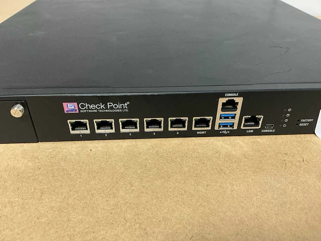 Firewall - checkpoint - model 5100 - afbeelding 1 van  3