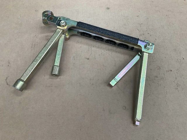 First responder tool - afbeelding 1 van  3