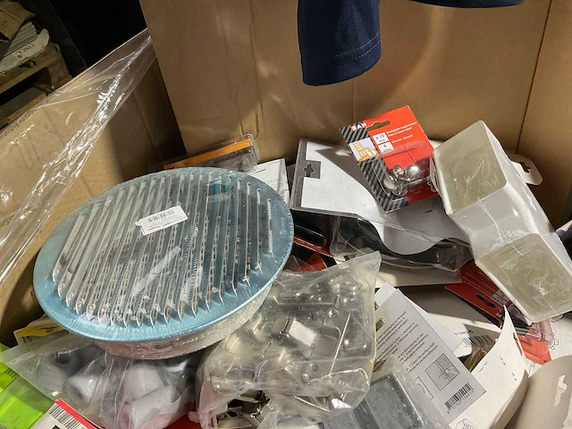 Fischer, showa, mack, keter, sam mixpallet bouwmaterialen - afbeelding 3 van  6