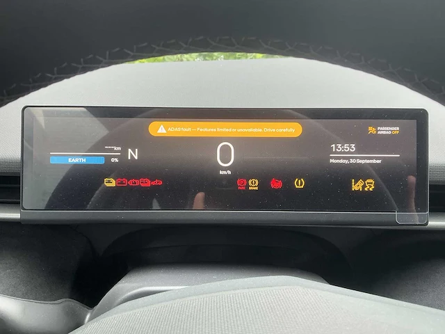 Fisker ocean personenauto (parts car) - afbeelding 22 van  39