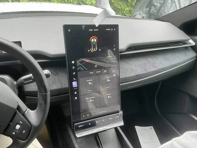 Fisker ocean personenauto (parts car) - afbeelding 25 van  39