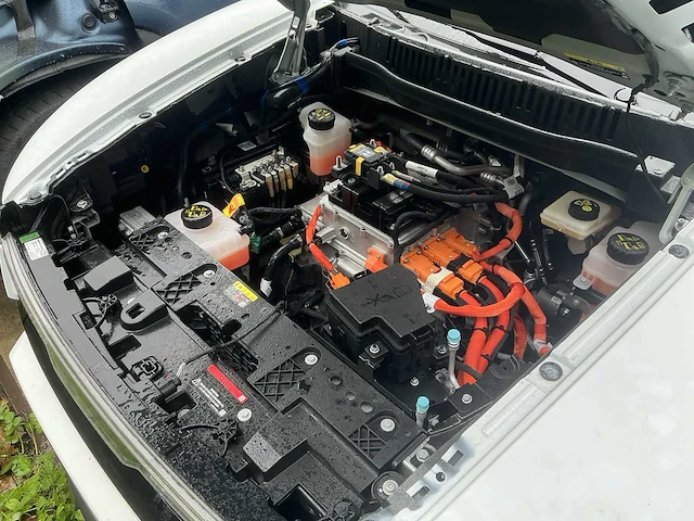Fisker ocean personenauto (parts car) - afbeelding 26 van  39