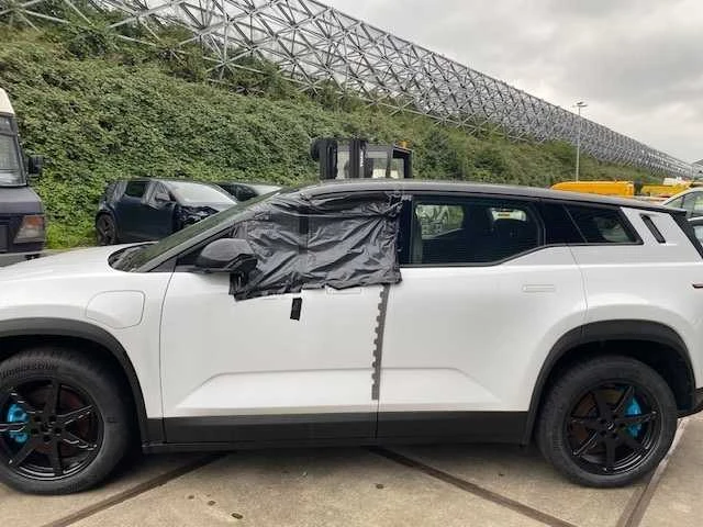 Fisker ocean personenauto (parts car) - afbeelding 35 van  39