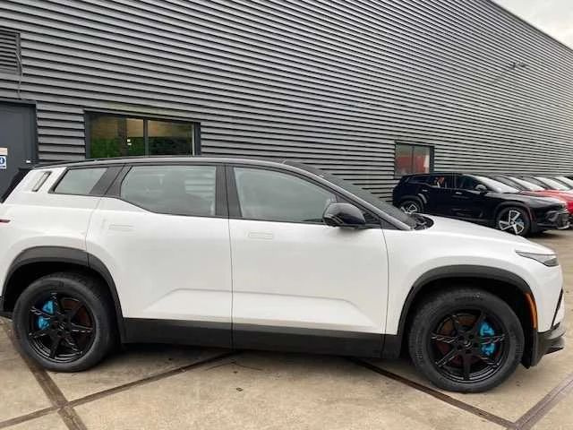 Fisker ocean personenauto (parts car) - afbeelding 36 van  39