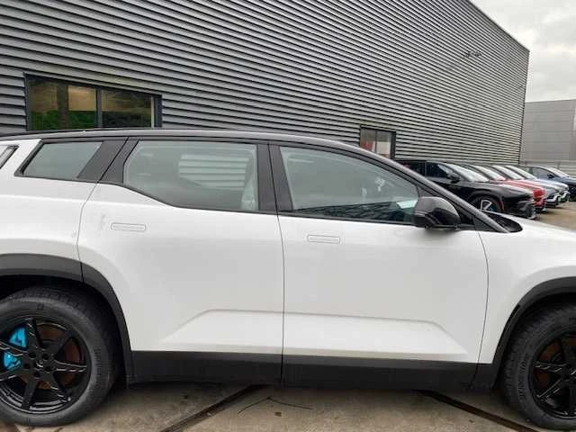 Fisker ocean personenauto (parts car) - afbeelding 37 van  39