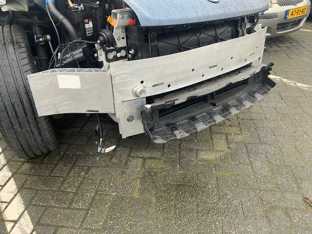 Fisker ocean personenauto (parts car) - afbeelding 2 van  24