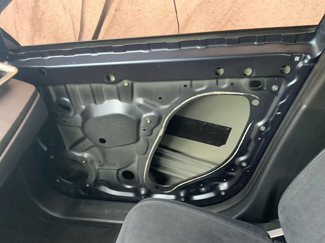 Fisker ocean personenauto (parts car) - afbeelding 11 van  24