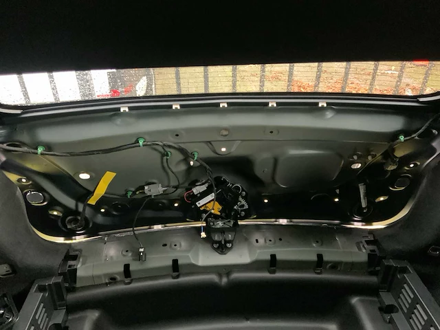 Fisker ocean personenauto (parts car) - afbeelding 14 van  24