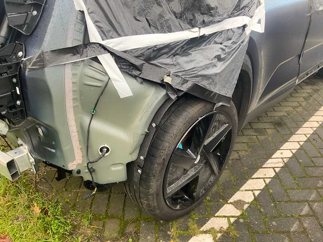 Fisker ocean personenauto (parts car) - afbeelding 21 van  24