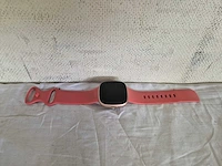 Fitbit versa 4 - smartwatch dames en heren - roze - afbeelding 2 van  3