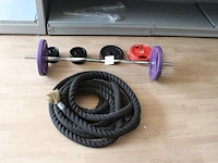 Fitnessproducten w.o. curlstang en touw - afbeelding 1 van  3