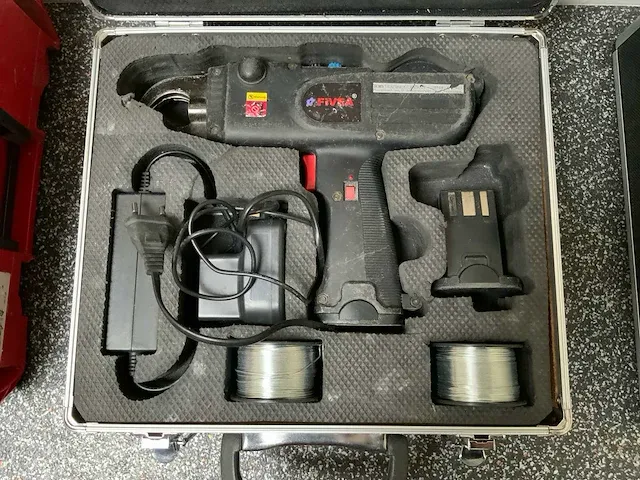 Fivea rt308 vlechtmachine - afbeelding 1 van  5