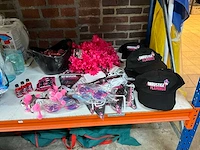 Flamingo merchandising - afbeelding 1 van  8
