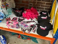 Flamingo merchandising - afbeelding 2 van  8