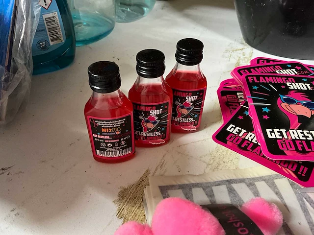 Flamingo merchandising - afbeelding 8 van  8