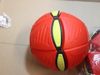Flat speel bal 1x rood - afbeelding 7 van  7