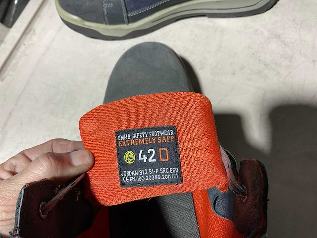 Fleece vesten en werkschoenen - afbeelding 16 van  30