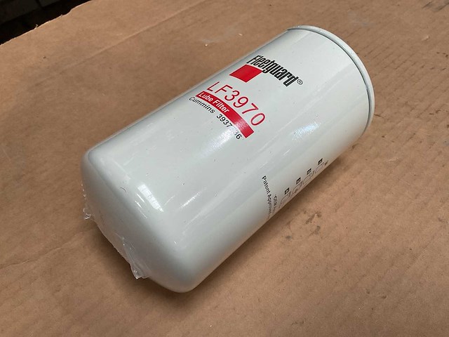 Fleetguard lf3970 lube filter (16x) - afbeelding 1 van  5