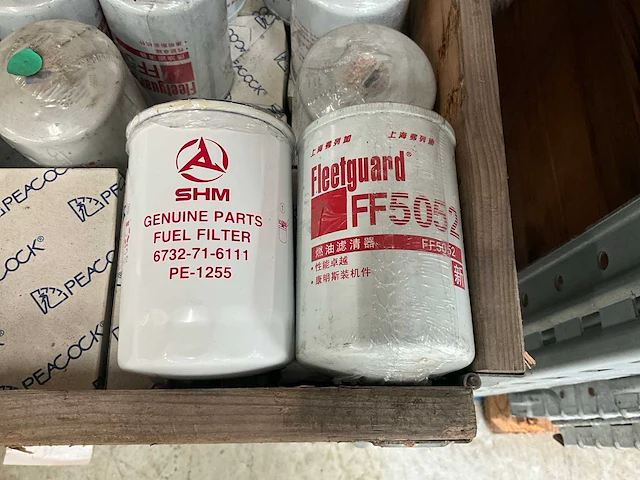 Fleetguard / sh partij brandstoffilters - afbeelding 1 van  4