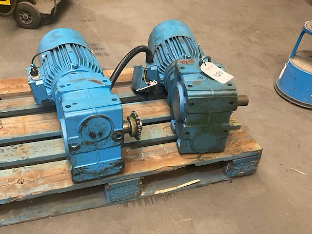 Flender elektromotor (2x) - afbeelding 4 van  5