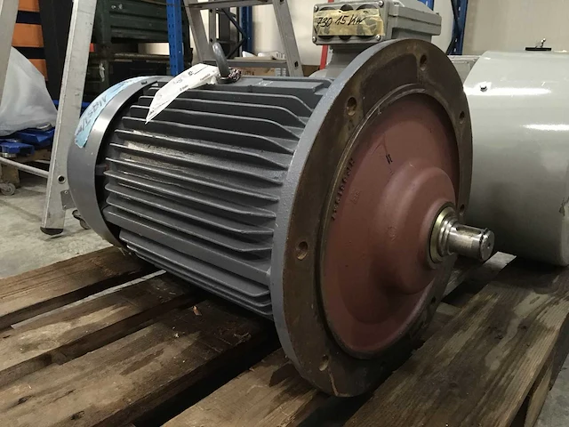 Flender himmel elektromotor - afbeelding 1 van  5