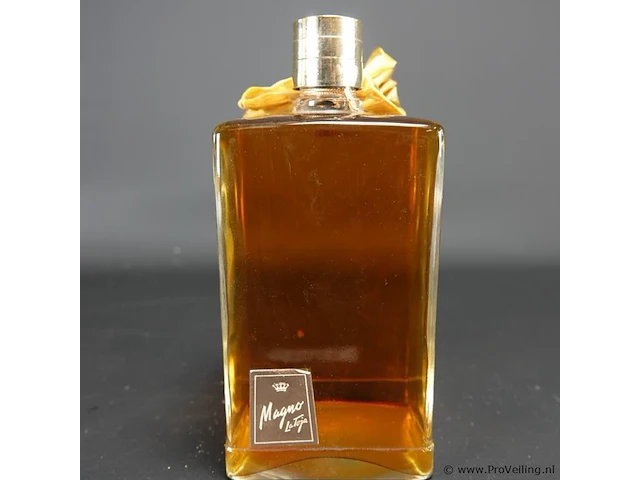 Fles magno latoja - afbeelding 2 van  5