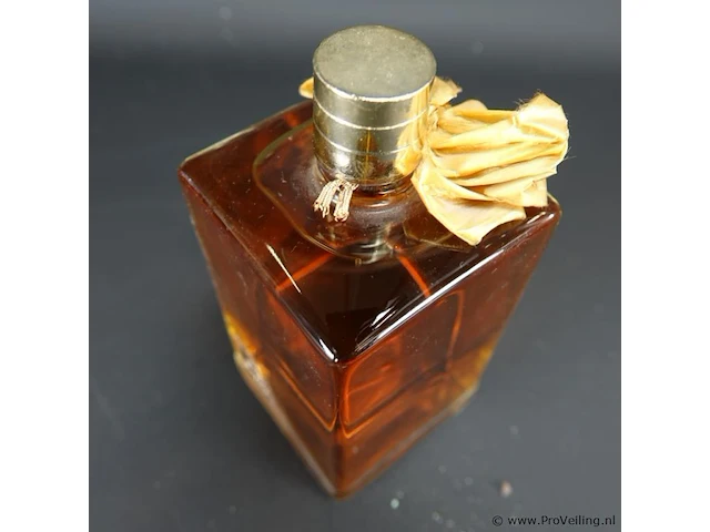 Fles magno latoja - afbeelding 4 van  5