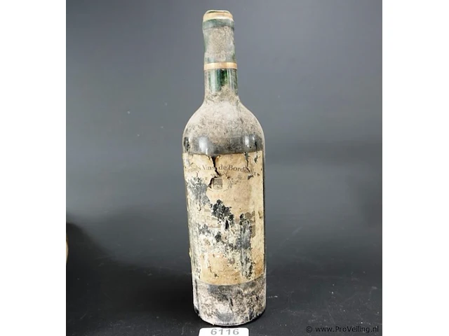 Fles wijn als op foto's 1955 - afbeelding 1 van  4