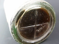 Fles wijn als op foto's - afbeelding 4 van  4