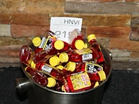 Flesjes flugel in champagnekoeler. - afbeelding 2 van  2
