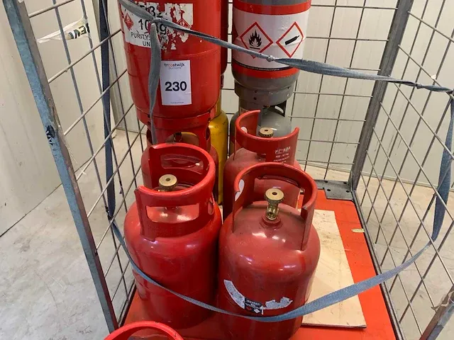 Flessen koudevulling airco (14x) - afbeelding 7 van  11