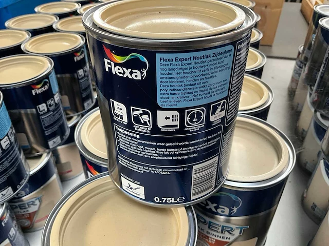Flexa houtlak binnen 0,75 l (31x) - afbeelding 3 van  3
