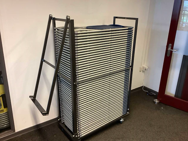Flexfurn transport kar met 48 theaterstoelen - afbeelding 3 van  6
