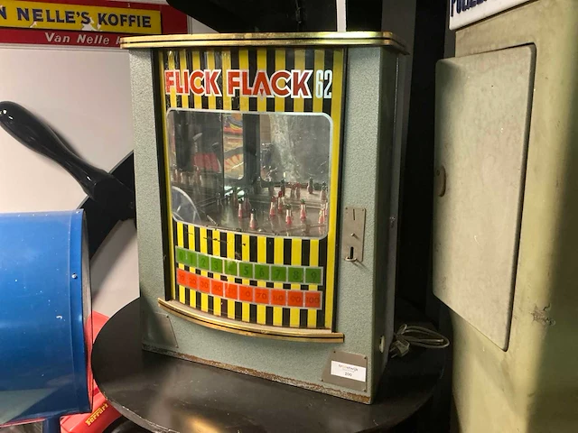 Flick flack 62 wandflipperkast - afbeelding 1 van  6