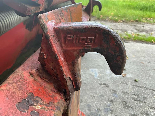 Fliegl ronde balenklem - afbeelding 13 van  13