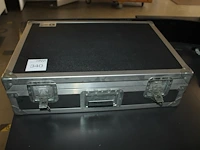 Flightcase. afmeting 68 x 47 x 17 cm. - afbeelding 1 van  2