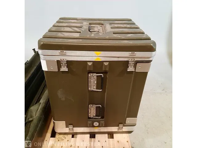 Flightcase en 1x transportkist - afbeelding 6 van  11