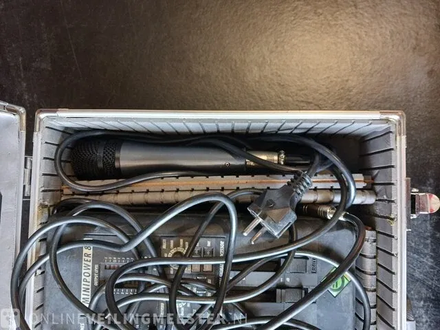 Flightcase met audioapparatuur - afbeelding 2 van  29