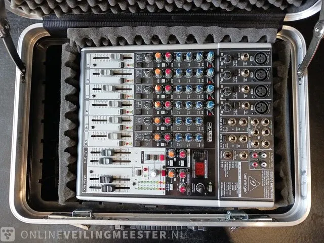 Flightcase met audioapparatuur - afbeelding 26 van  29