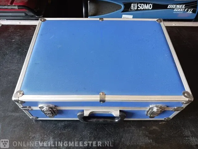 Flightcase met audioapparatuur - afbeelding 27 van  29