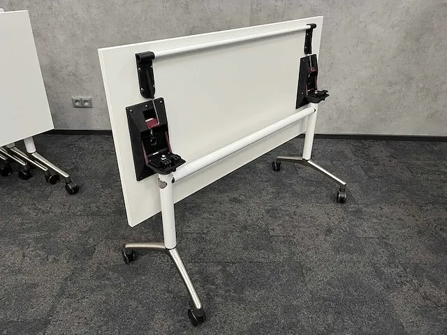 Flip flop - verrijdbare klaptafel 140x70 (6x) - afbeelding 7 van  12