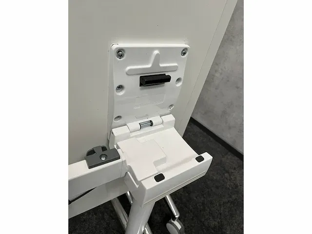 Flip & nest - verrijdbare klaptafel 160x80 (5x) - afbeelding 7 van  13