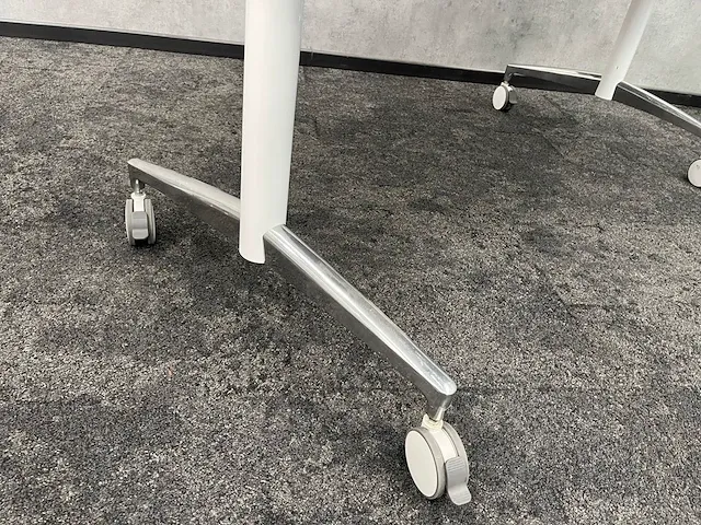 Flip & nest - verrijdbare klaptafel 160x80 (5x) - afbeelding 11 van  13