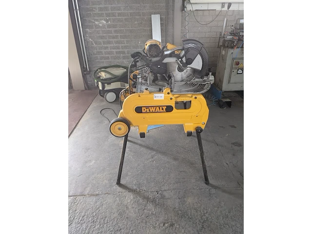 Flip-over zaagtafel dewalt - afbeelding 4 van  11