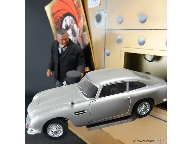 Flipperkast opzetstuk (topper) voor kast james bond - afbeelding 5 van  12