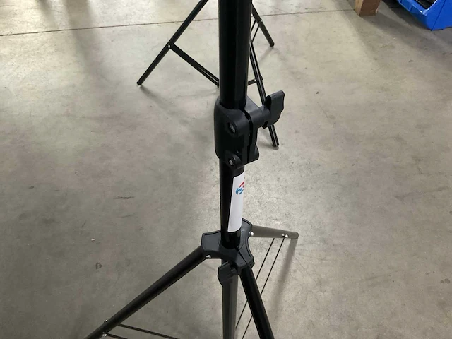 Flitslamp met statieven - afbeelding 2 van  10