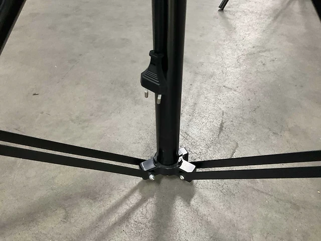 Flitslamp met statieven - afbeelding 6 van  10