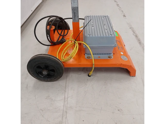 Floodlight 1000w 230v allmand, pal1000w2 50hz, bouwjaar 2014 - afbeelding 7 van  9