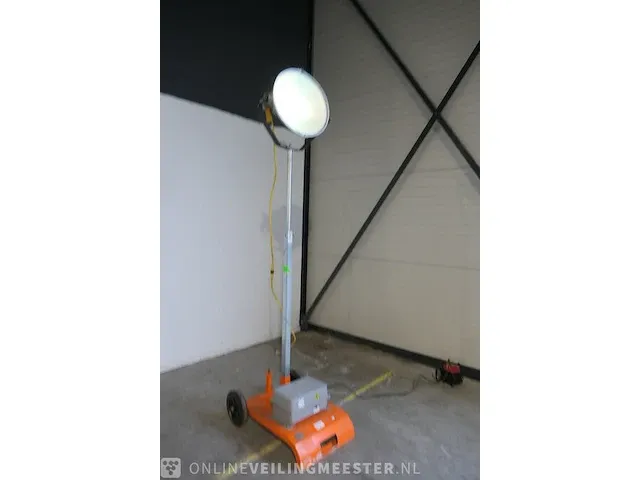 Floodlight allmand, pal1000w2 50hz, bouwjaar 2014 - afbeelding 2 van  9